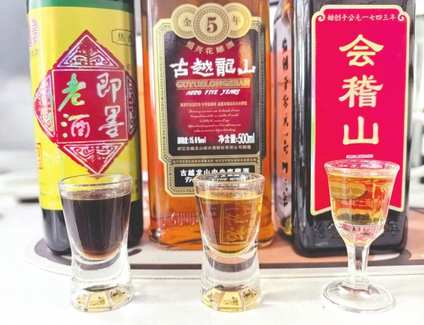 广州配资网 青啤豪掷6.65亿元“喝”黄酒，据说“有股焦味”